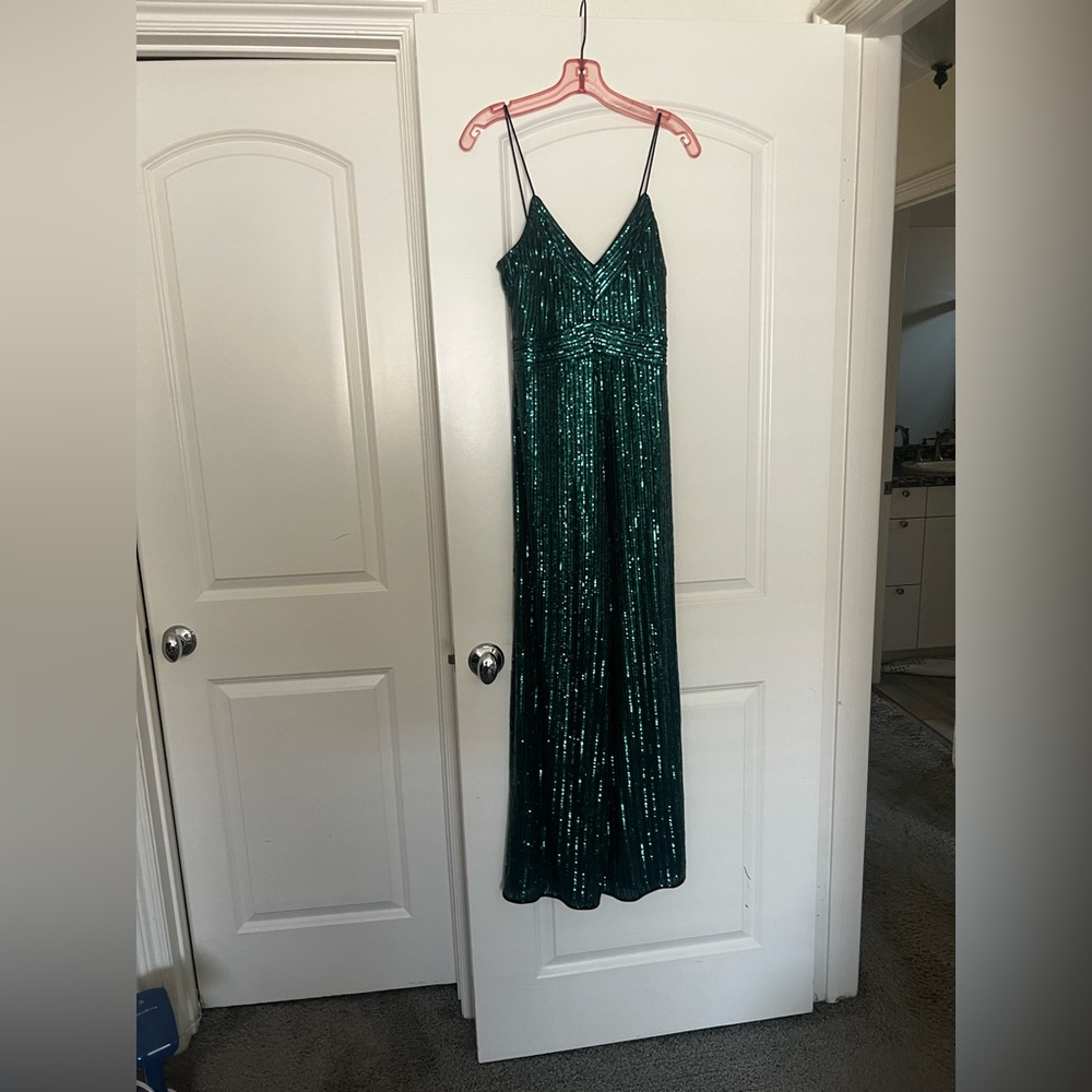 NWT SAYLOR Louisana Sequin Jumpsuit in Dark Green - Picture 5 of 12